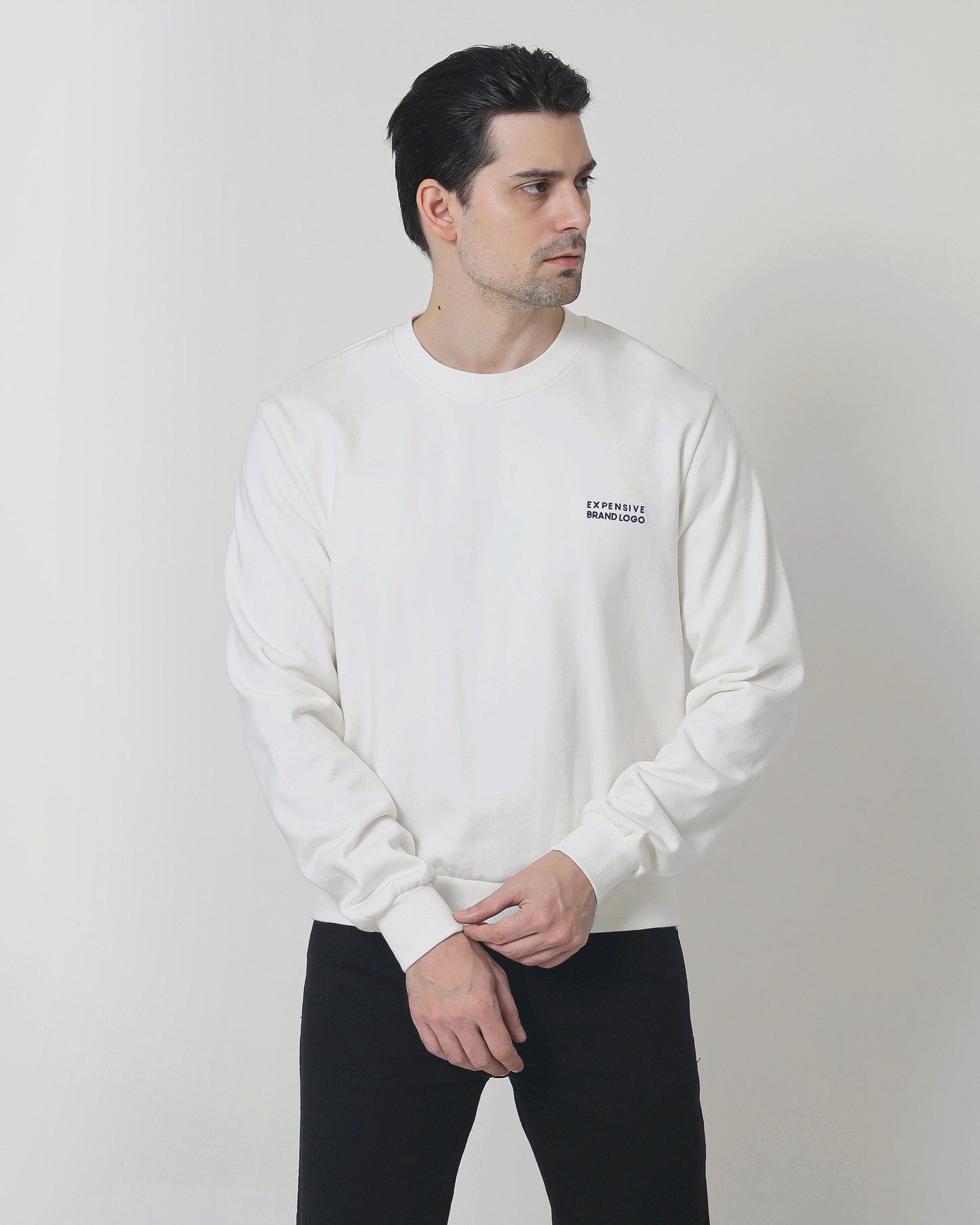 THE SWEATSHIRT - White