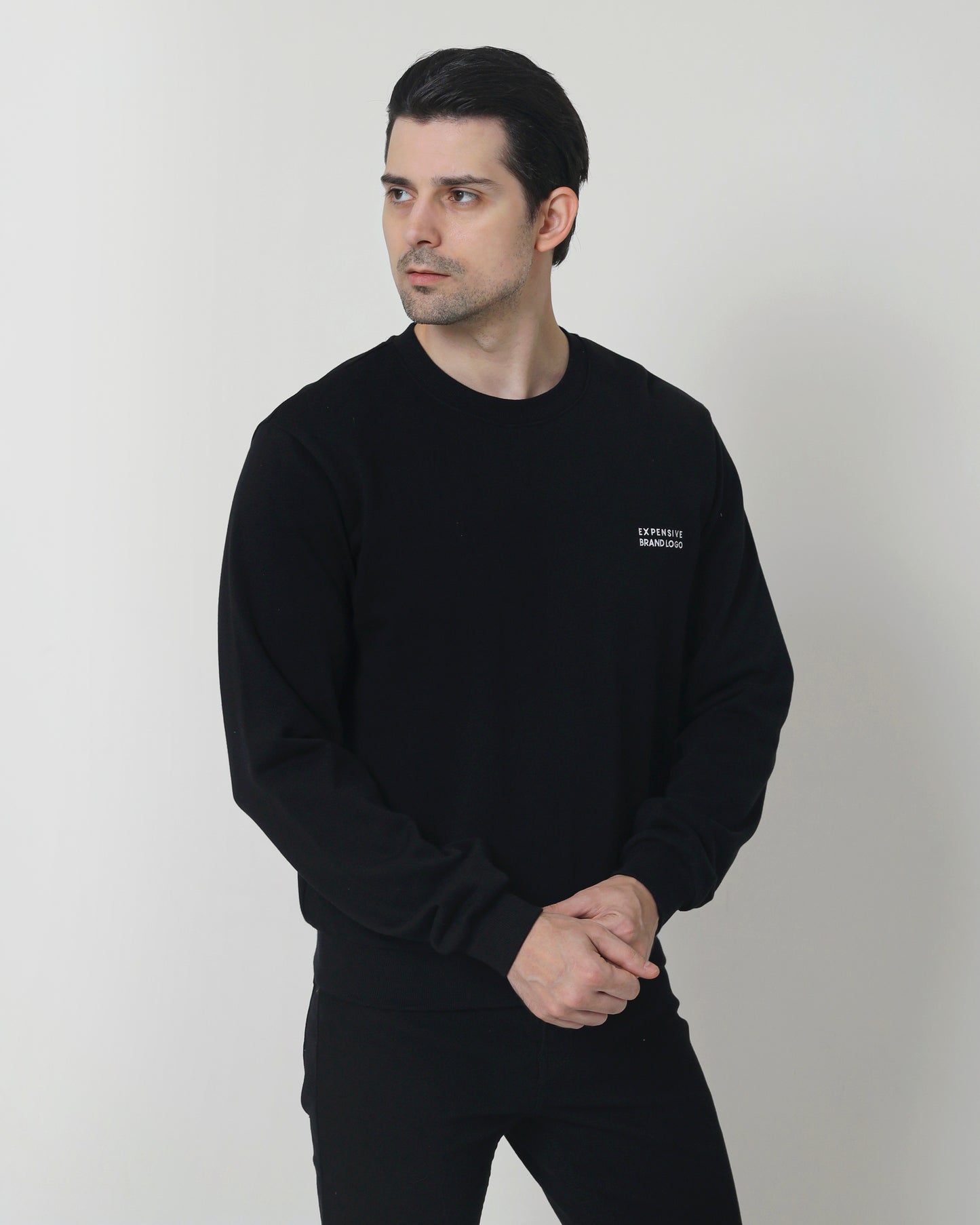 THE SWEATSHIRT - Black